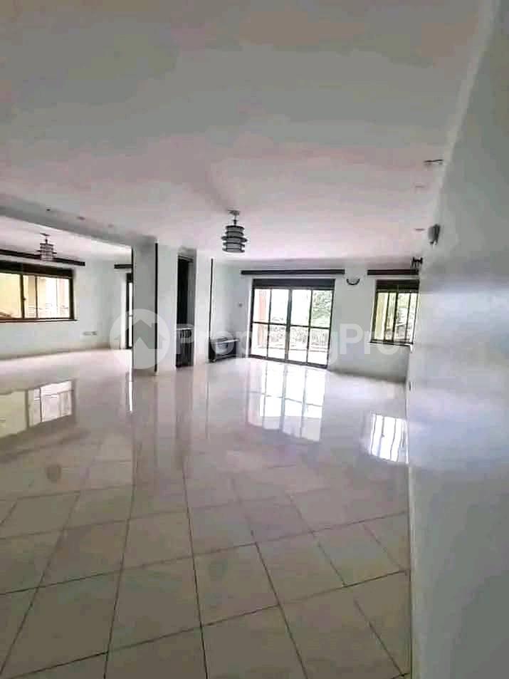 3 bedroom Apartment Block Apartment for rent kireka road Wakiso Central - 2