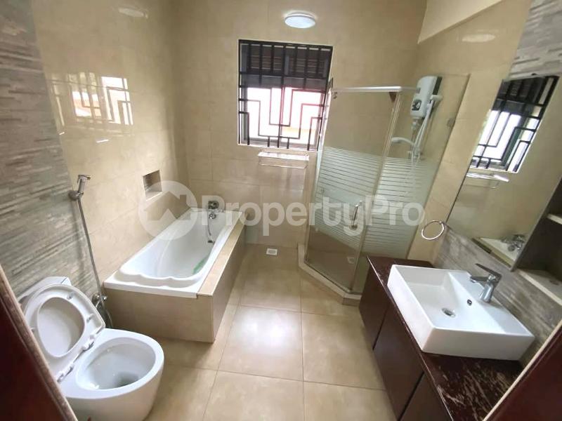 3 bedroom Apartment Block Apartment for rent kyanja road Kampala Central - 9