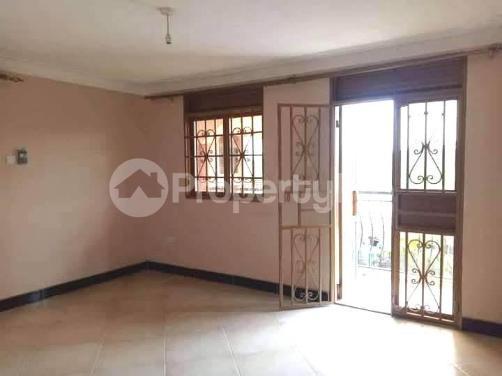 3 bedroom Apartment Block Apartment for rent namugongo road Wakiso Central - 6