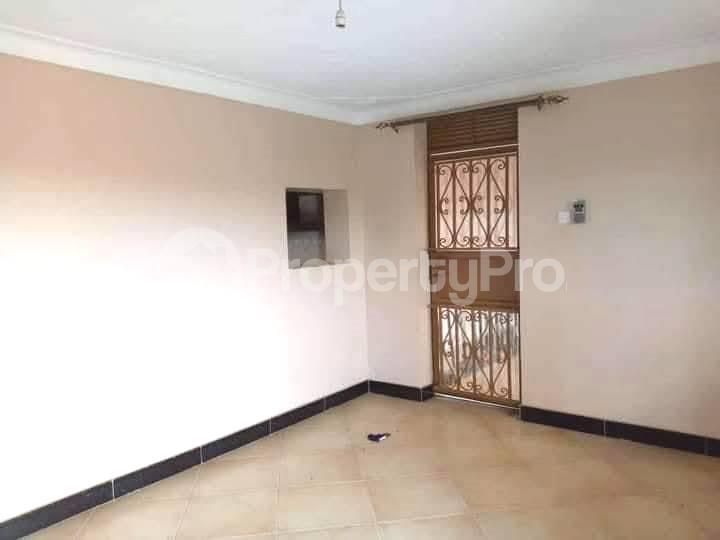 3 bedroom Apartment Block Apartment for rent namugongo road Wakiso Central - 2