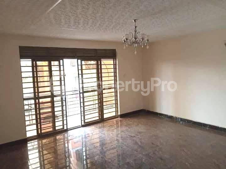3 bedroom Apartment Block Apartment for rent namugongo road Wakiso Central - 12
