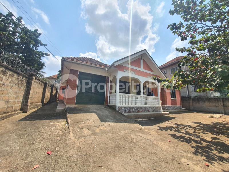 4 bedroom Bungalow Apartment for rent muyenga road Kampala Central - 2