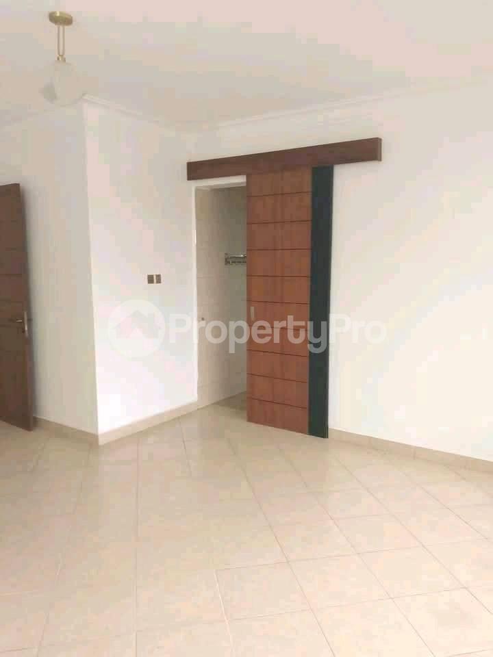 4 bedroom Apartment Block Apartment for rent bugolobi road Bugolobi Kampala Central - 3