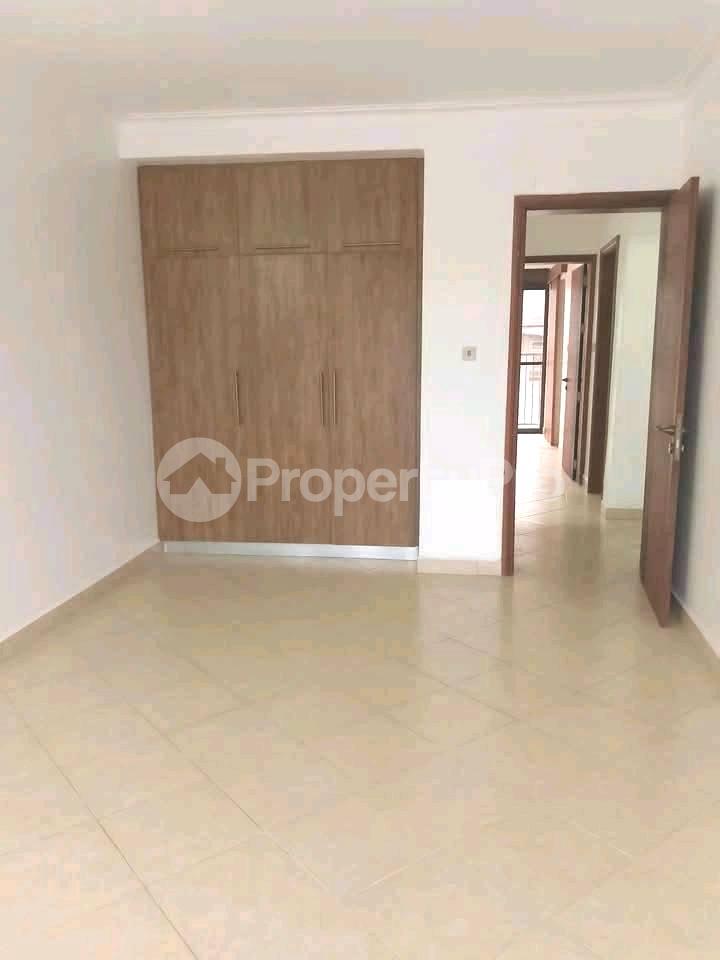 4 bedroom Apartment Block Apartment for rent bugolobi road Bugolobi Kampala Central - 12