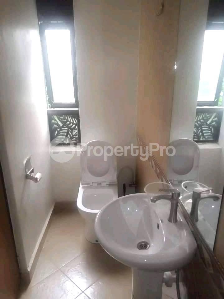 1 bedroom mini flat  Studio Apartment for rent mutungo road Kampala Central - 5