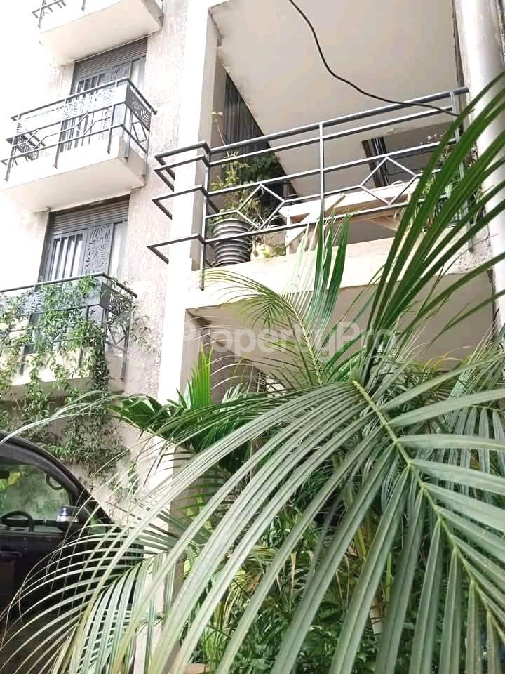 1 bedroom mini flat  Studio Apartment for rent mutungo road Kampala Central - 8
