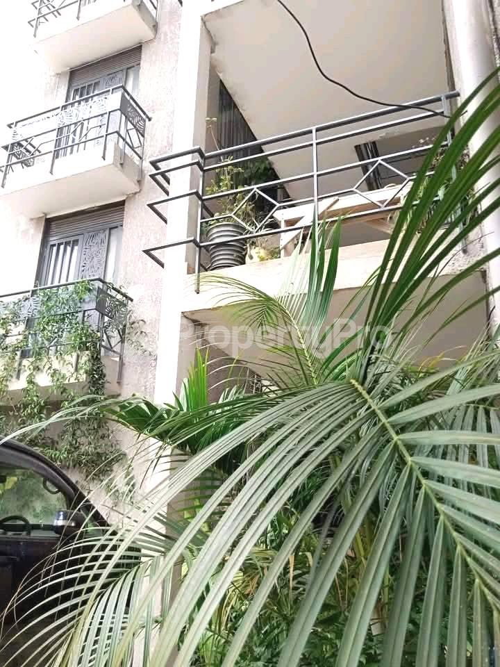1 bedroom mini flat  Studio Apartment for rent mutungo road Kampala Central - 4