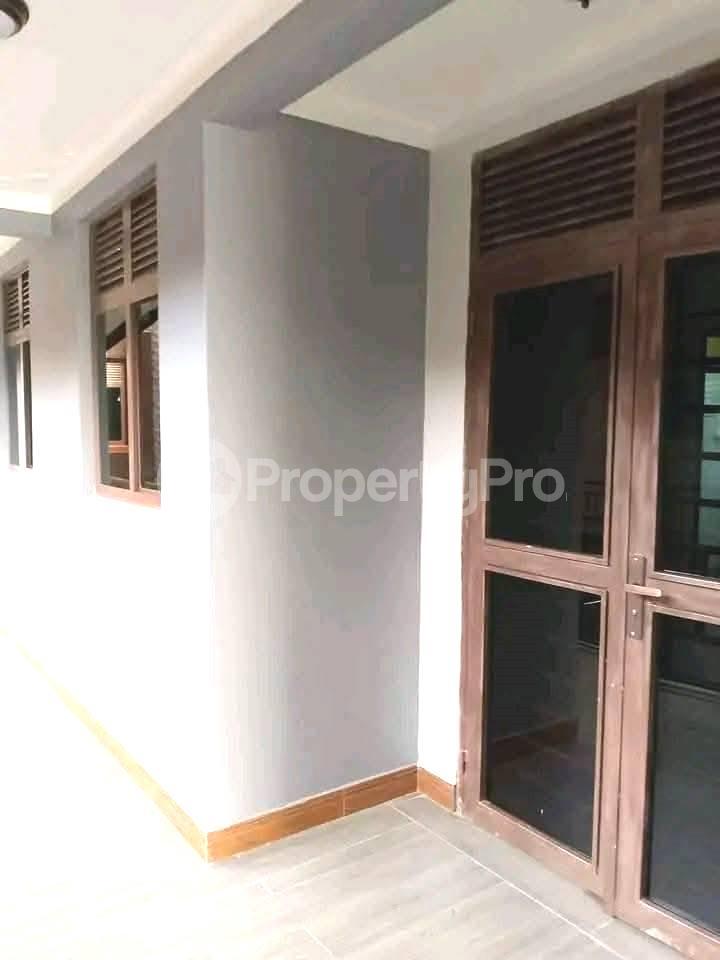 1 bedroom mini flat  Studio Apartment for rent mutungo road Kampala Central - 0