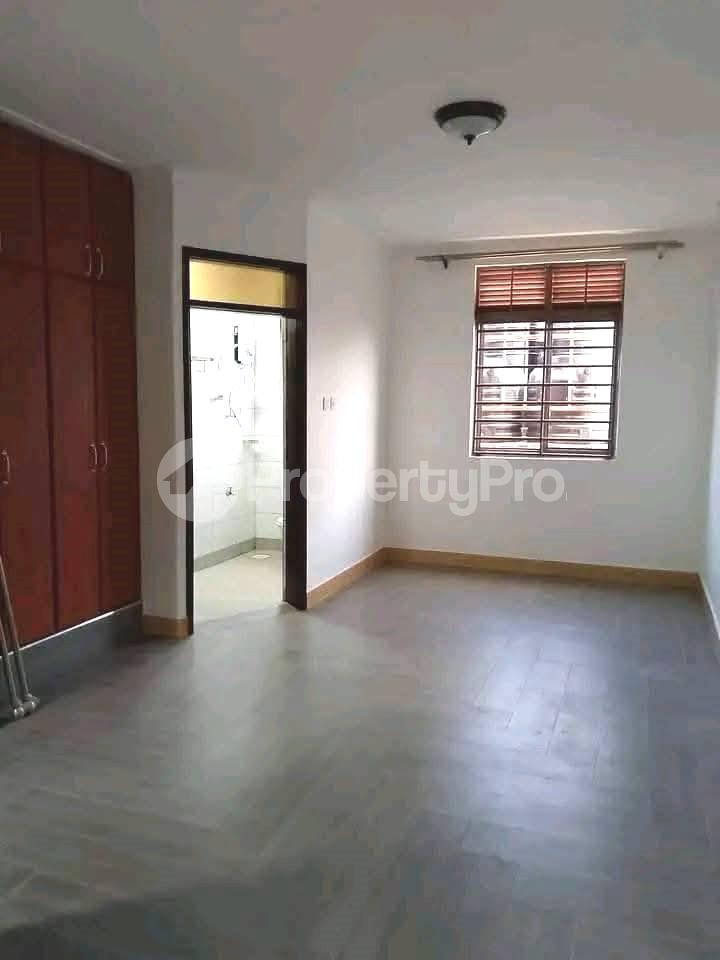 1 bedroom mini flat  Studio Apartment for rent mutungo road Kampala Central - 1