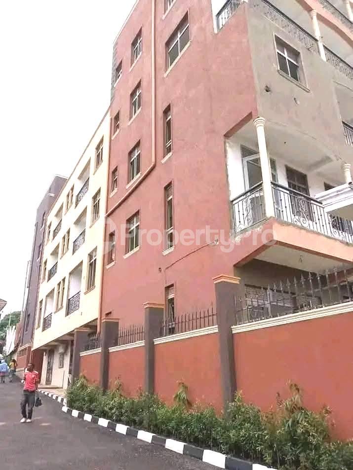 1 bedroom mini flat  Studio Apartment for rent mutungo road Kampala Central - 5