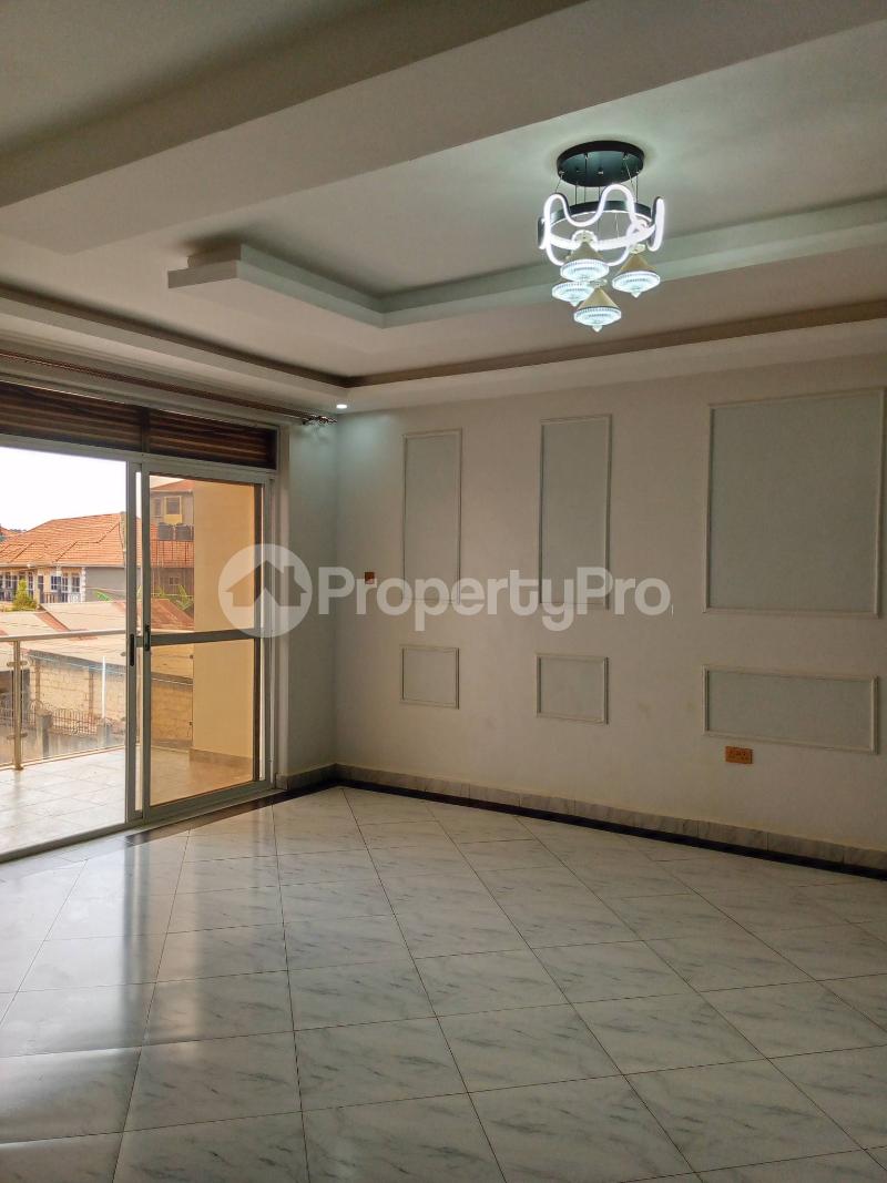 1 bedroom mini flat  Apartment Block Apartment for rent kiwaatule road Kampala Central - 4