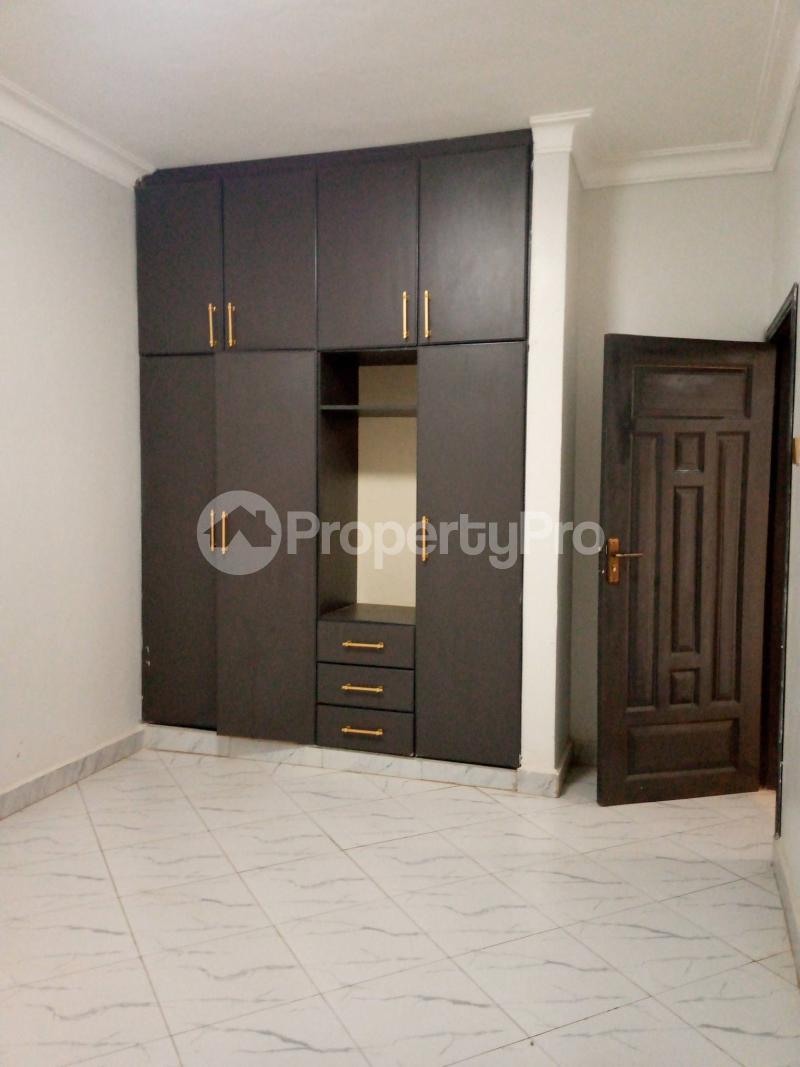 1 bedroom mini flat  Apartment Block Apartment for rent kiwaatule road Kampala Central - 3