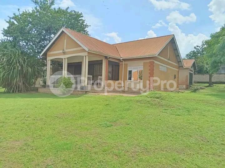 4 bedroom Bungalow Apartment for sale Namugongo sonde  Kampala Central - 2