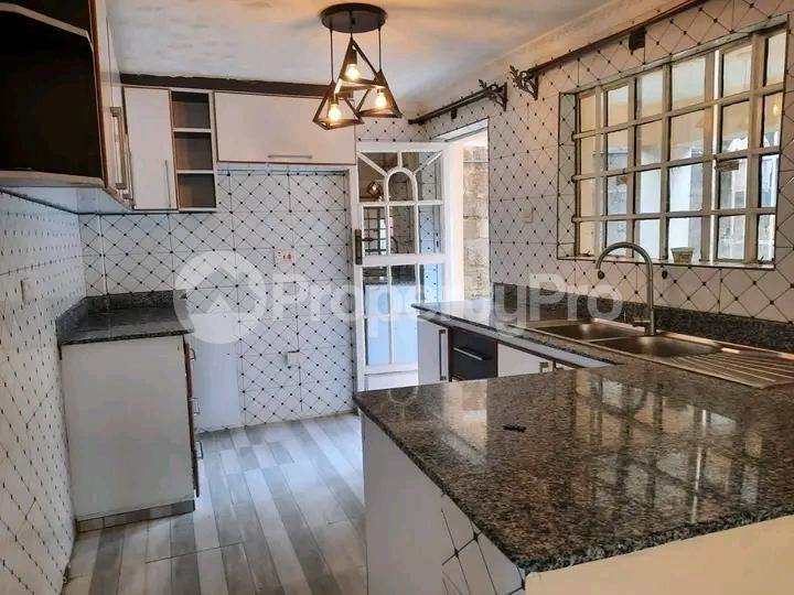 2 bedroom Houses for rent AGA KHAN Kizingo Mombasa - 0