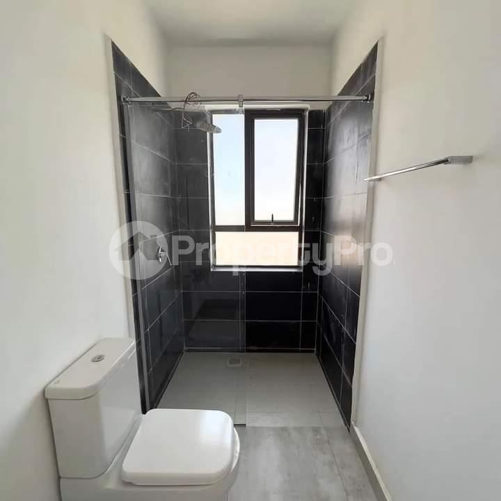 1 bedroom mini flat Bungalow Houses for rent Elgon View close to Moi