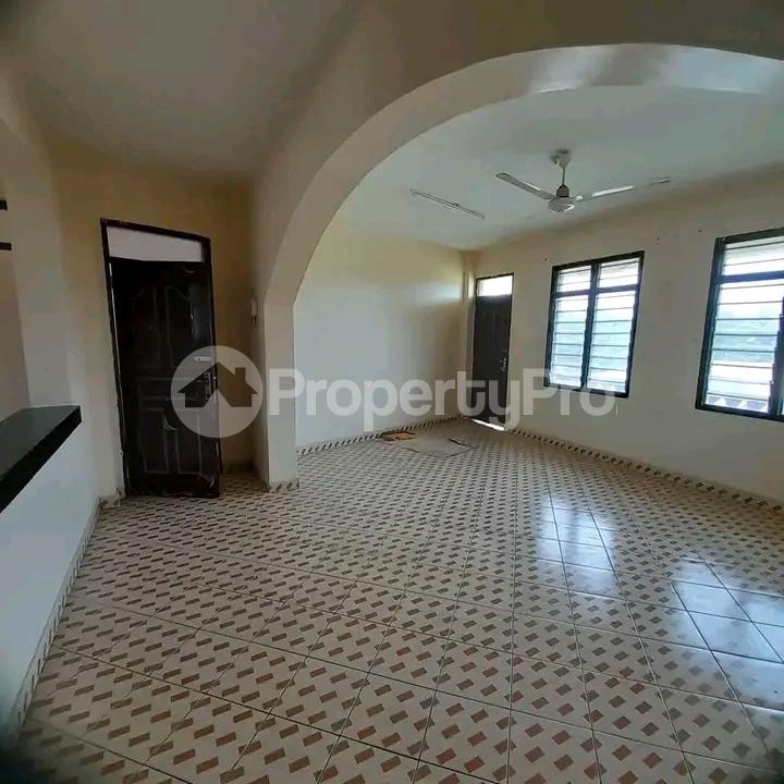 3 bedroom Bungalow Houses for rent Donholm Nairobi (PID 4AGZZ