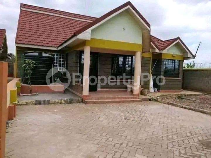 3 bedroom Bungalow Houses for rent Donholm Nairobi (PID 3AEHK