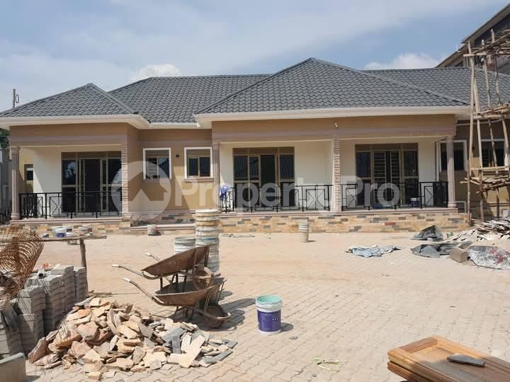 1 bedroom mini flat  Bungalow Apartment for rent bweyogerere road  Wakiso Central - 2