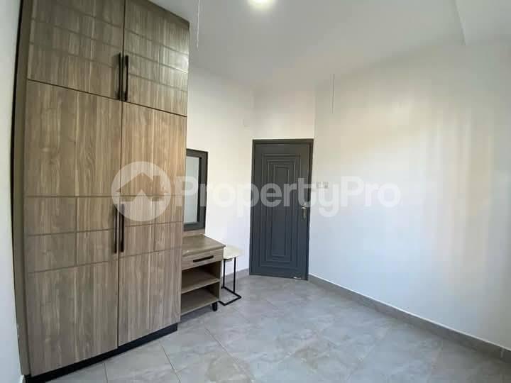 1 bedroom mini flat  Apartment Block Apartment for rent kisaasi road Kampala Central - 3