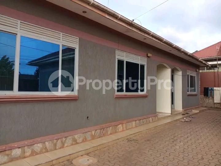 1 bedroom mini flat  Bungalow Apartment for rent Namugongo road  Kampala Central Kampala Central - 8