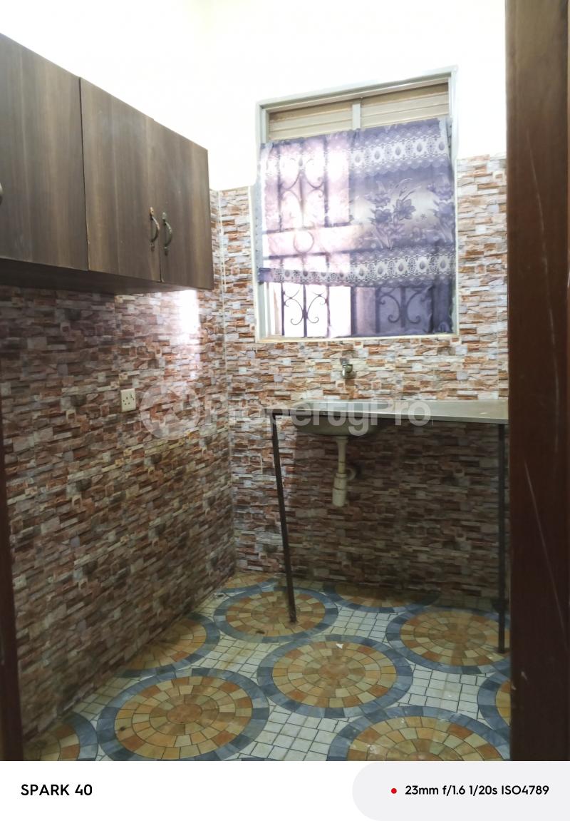 1 bedroom mini flat  Bungalow Apartment for rent Bweyogerere road  Kampala Central Kampala Central - 4