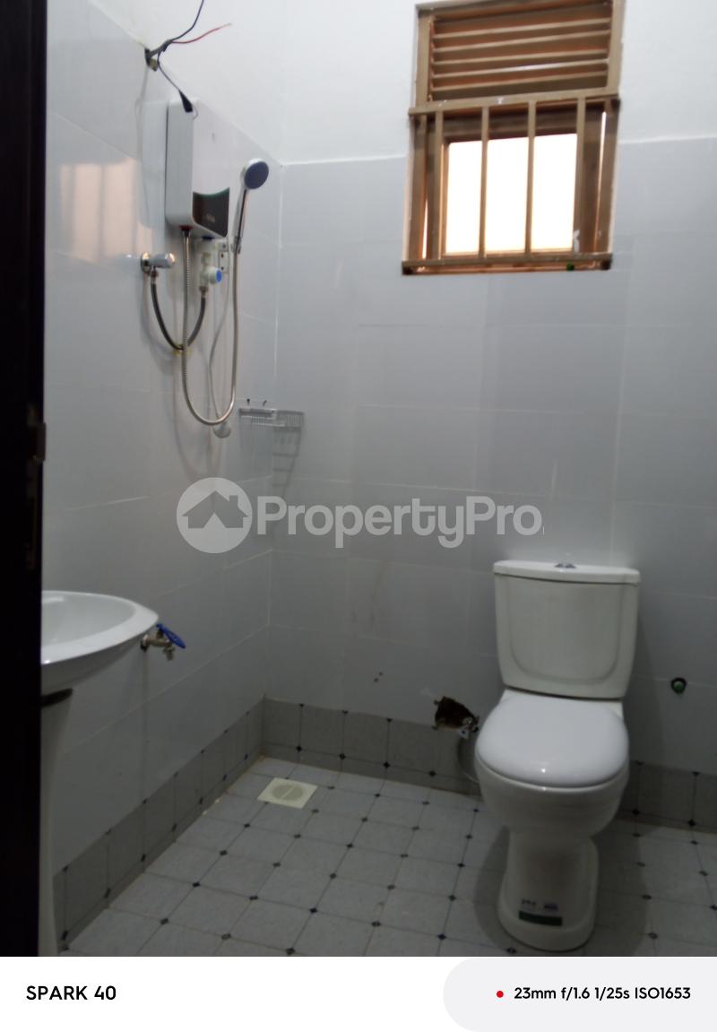 1 bedroom mini flat  Bungalow Apartment for rent Kyaliwajjala road  Kampala Central Kampala Central - 4