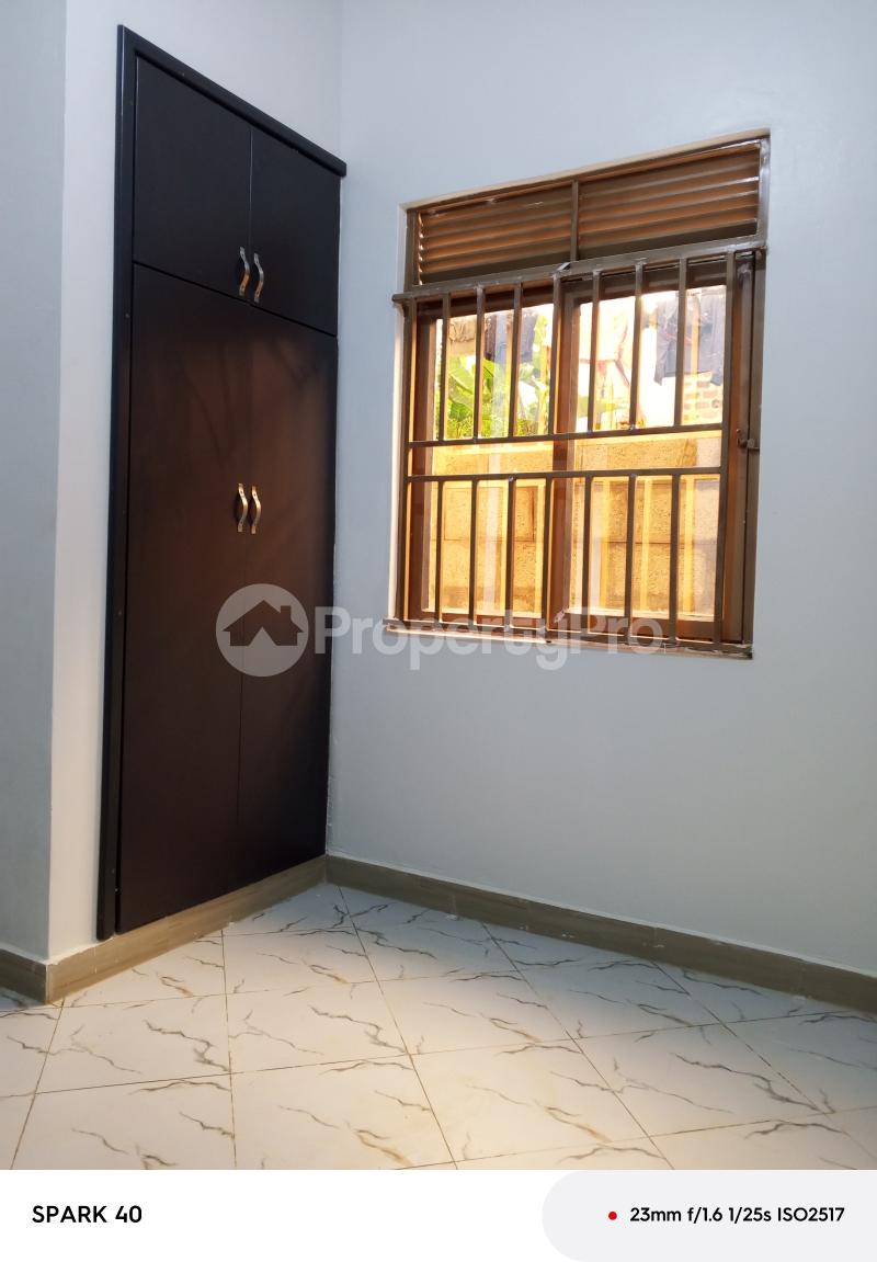 1 bedroom mini flat  Bungalow Apartment for rent Kyaliwajjala road  Kampala Central Kampala Central - 6