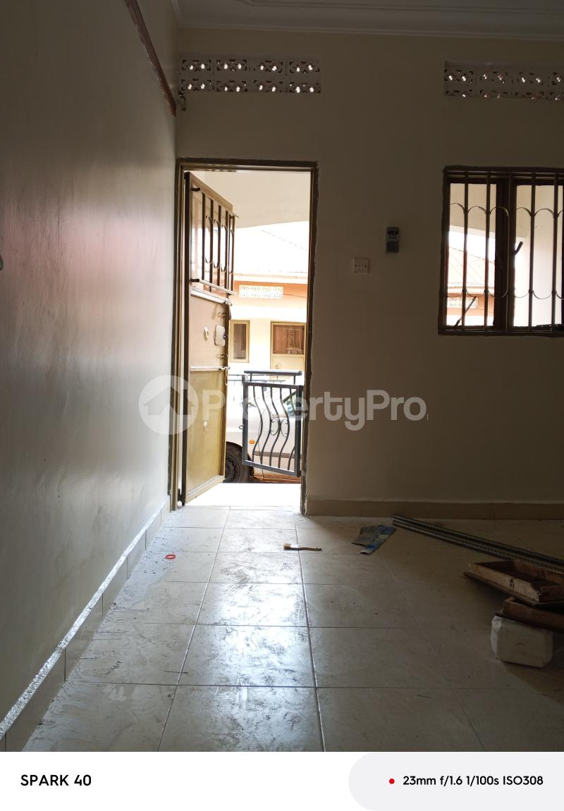 1 bedroom mini flat  Bungalow Apartment for rent Kyaliwajjala  Kampala Central Kampala Central - 2