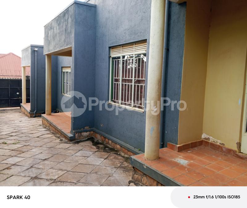1 bedroom mini flat  Bungalow Apartment for rent Kireka mbalwa road  Kampala Central Kampala Central - 0