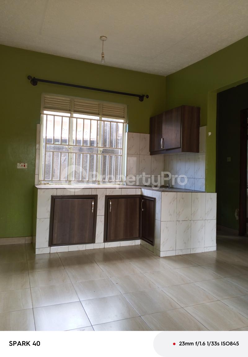 1 bedroom mini flat  Bungalow Apartment for rent Kireka mbalwa road  Kampala Central Kampala Central - 5