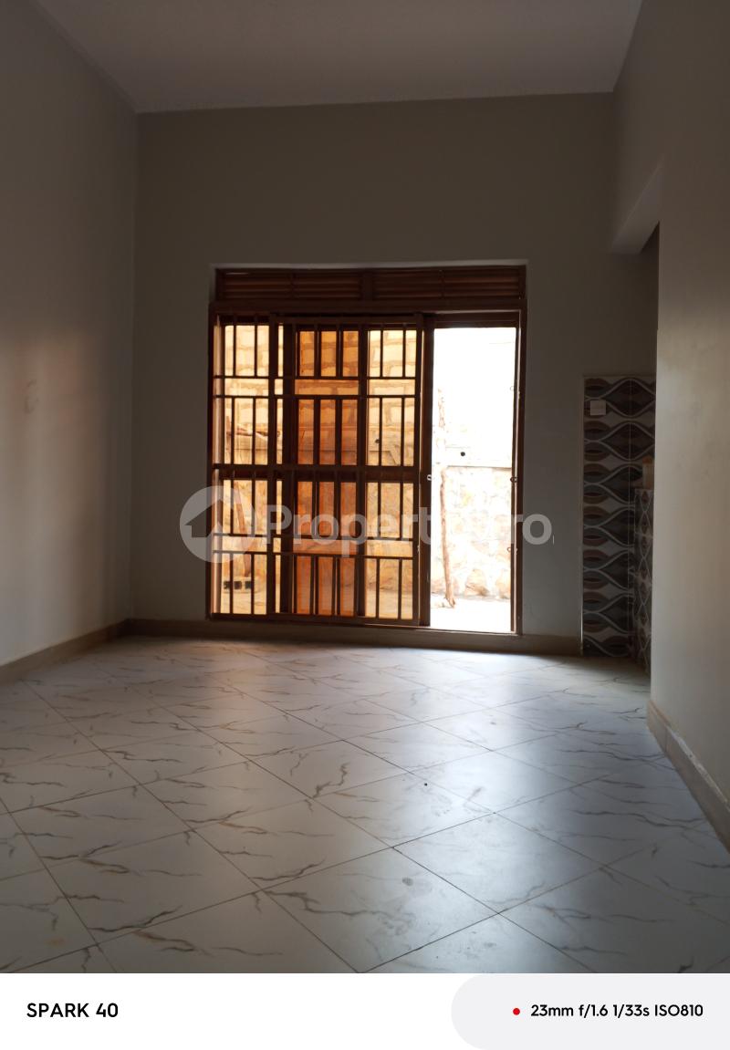 1 bedroom mini flat  Bungalow Apartment for rent Kyaliwajjala road  Kampala Central Kampala Central - 2