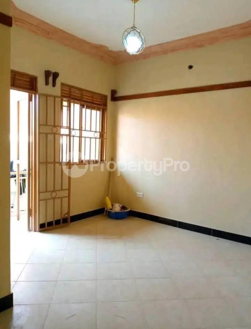 1 bedroom mini flat  Bungalow Apartment for rent bweyogerere road  Wakiso Central - 11