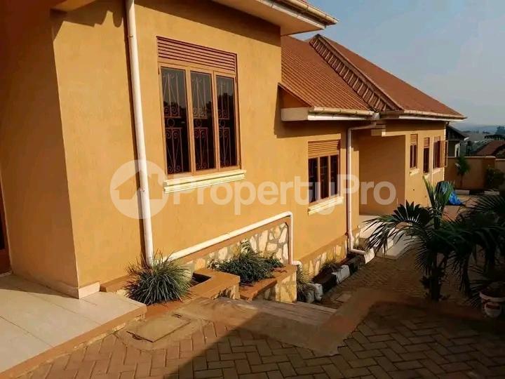 1 bedroom mini flat  Apartment for rent Namugongo road  Kampala Central Kampala Central - 6