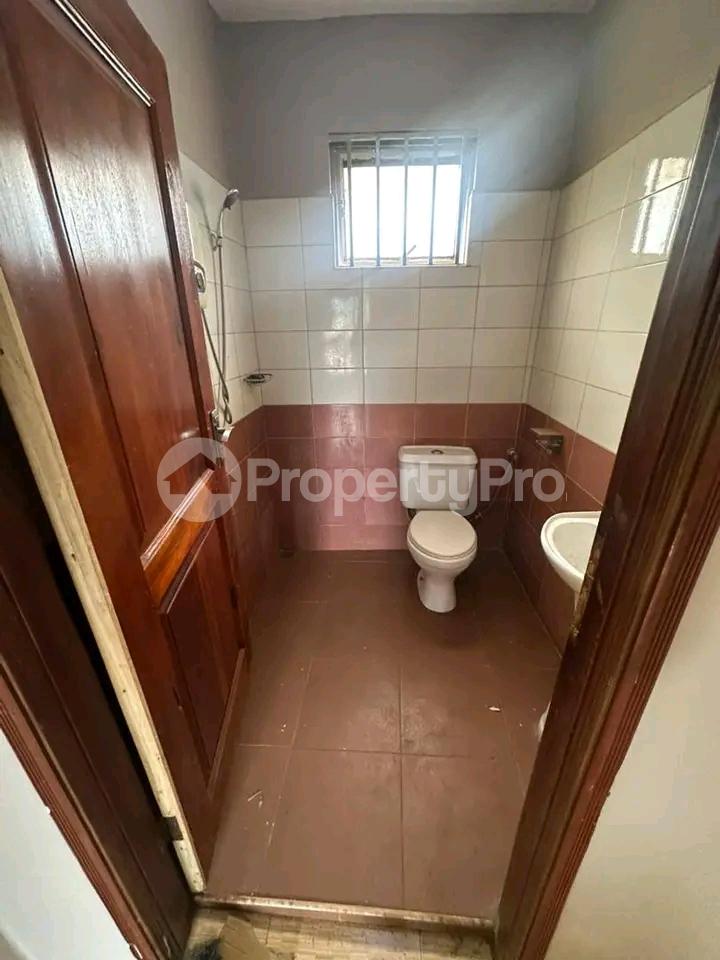 2 bedroom Apartment Block Apartment for rent Kisaasi road  Kampala Central Kampala Central - 4