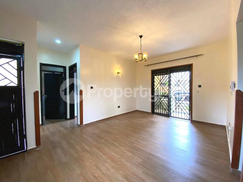 1 bedroom mini flat  Apartment Block Apartment for rent kiwaatule road Kampala Central - 2