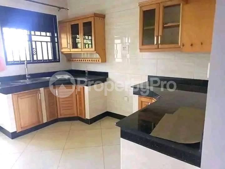1 bedroom mini flat  Apartment Block Apartment for rent kisaasi road Kisaasi Kampala Central - 4