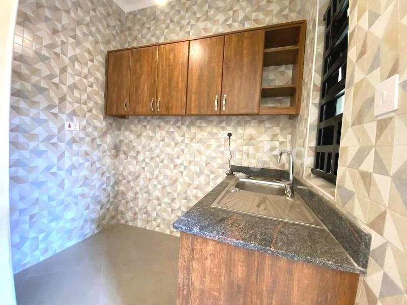 1 bedroom mini flat  Bungalow Apartment for rent buwaate road Wakiso Central - 3
