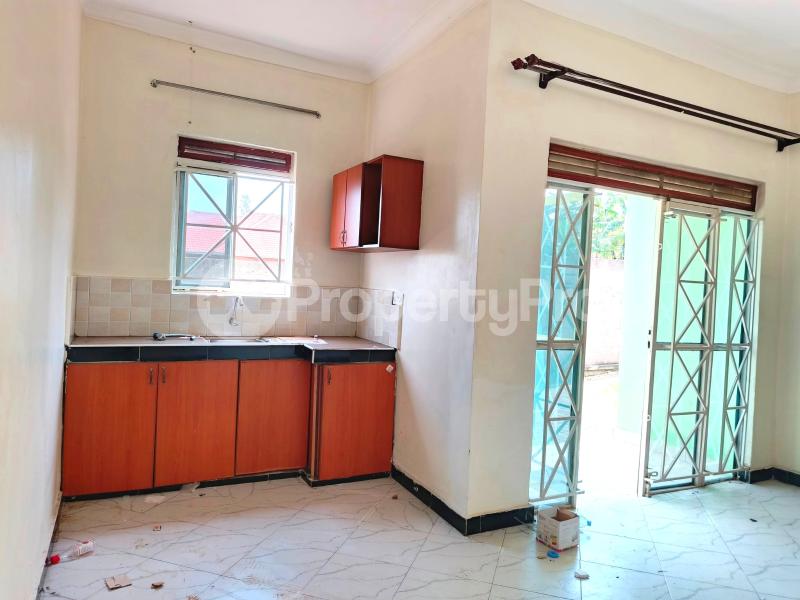 1 bedroom mini flat  Bungalow Apartment for rent namugongo road Wakiso Central - 6