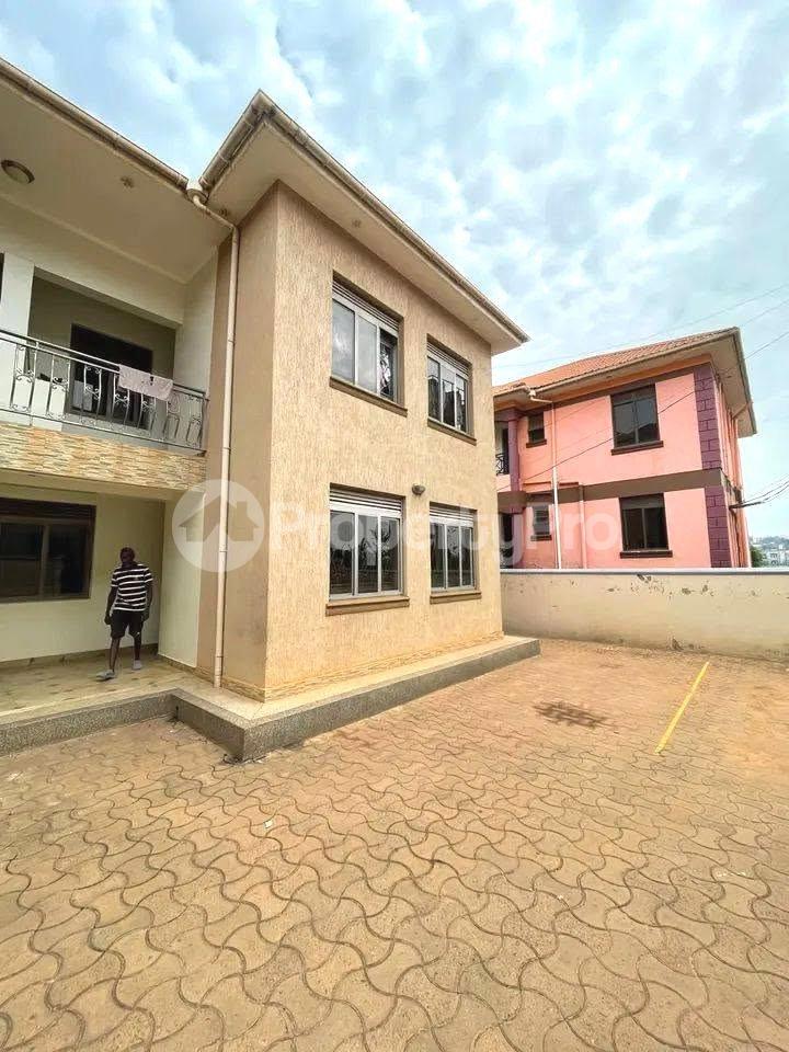 2 bedroom Apartment Block Apartment for rent kisaasi road Kisaasi Kampala Central - 3