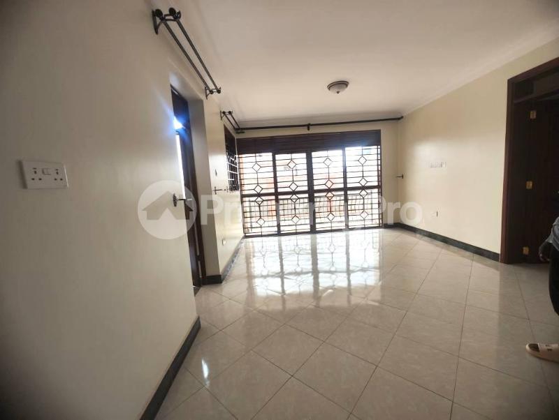 2 bedroom Apartment Block Apartment for rent gayaza road Gayaza Wakiso Central - 4
