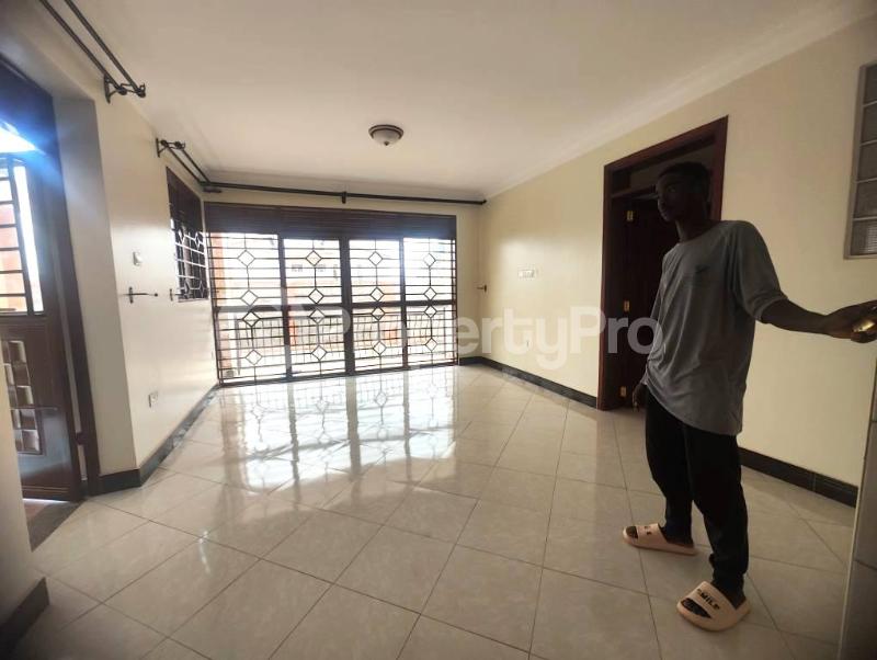 2 bedroom Apartment Block Apartment for rent gayaza road Gayaza Wakiso Central - 11
