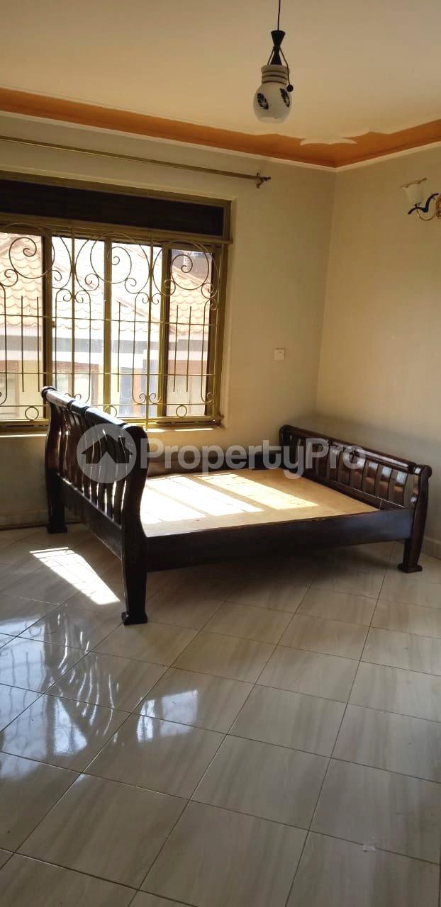 2 bedroom Apartment Block Apartment for rent kyaliwajjala road Wakiso Central - 4