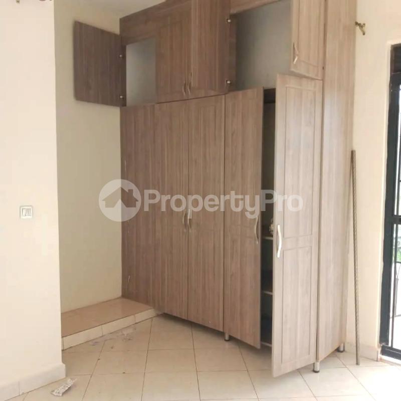 2 bedroom Apartment Block Apartment for rent kyaliwajjala road Wakiso Central - 5