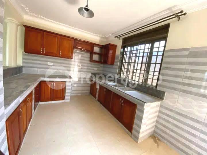 2 bedroom Apartment Block Apartment for rent kyanja road Kampala Central - 9