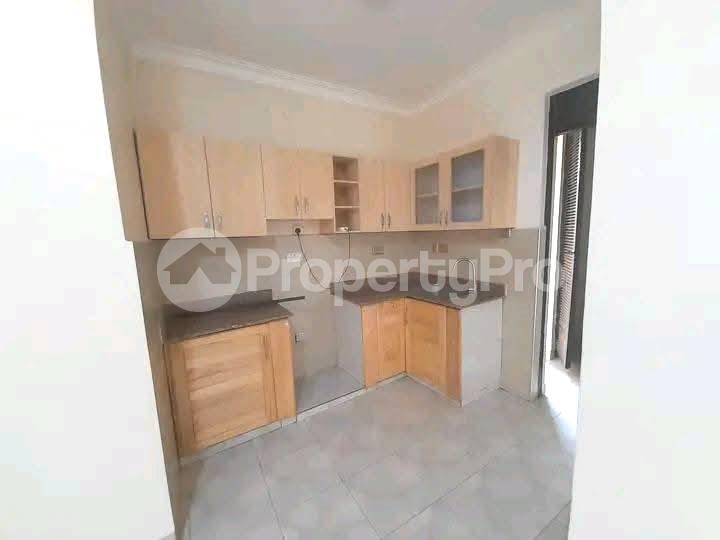 2 bedroom Apartment Block Apartment for rent mutungo road Kampala Central - 8