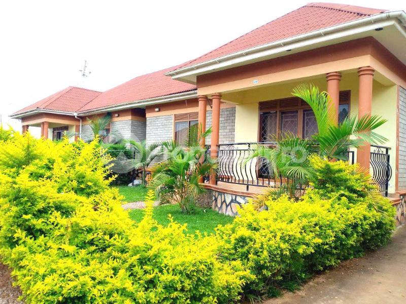 2 bedroom Bungalow Apartment for rent kasangati road Wakiso Central - 6
