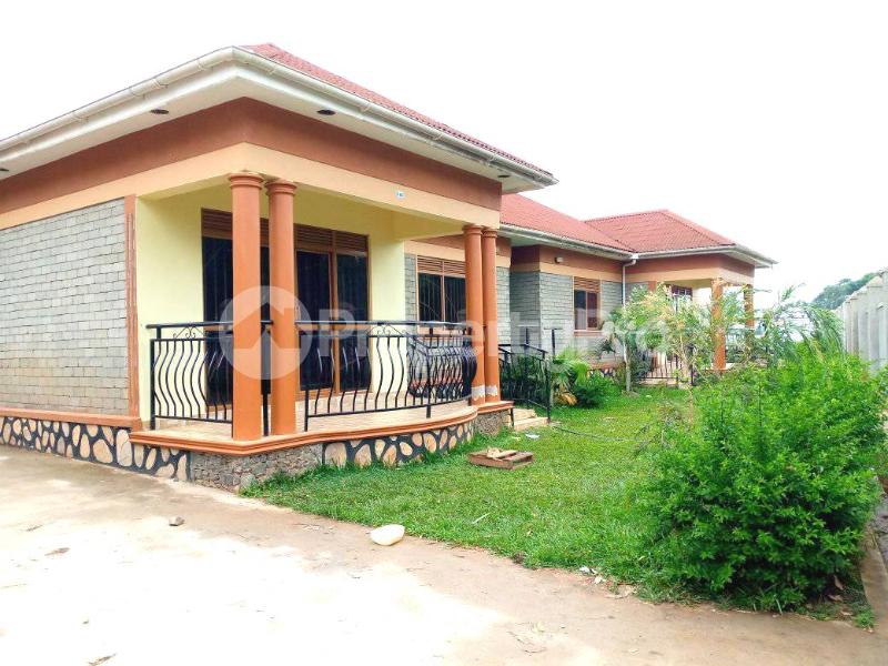 2 bedroom Bungalow Apartment for rent kasangati road Wakiso Central - 4
