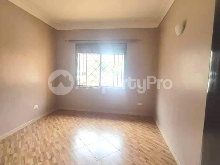 2 bedroom Bungalow Apartment for rent kira road Kira Wakiso Central - 5