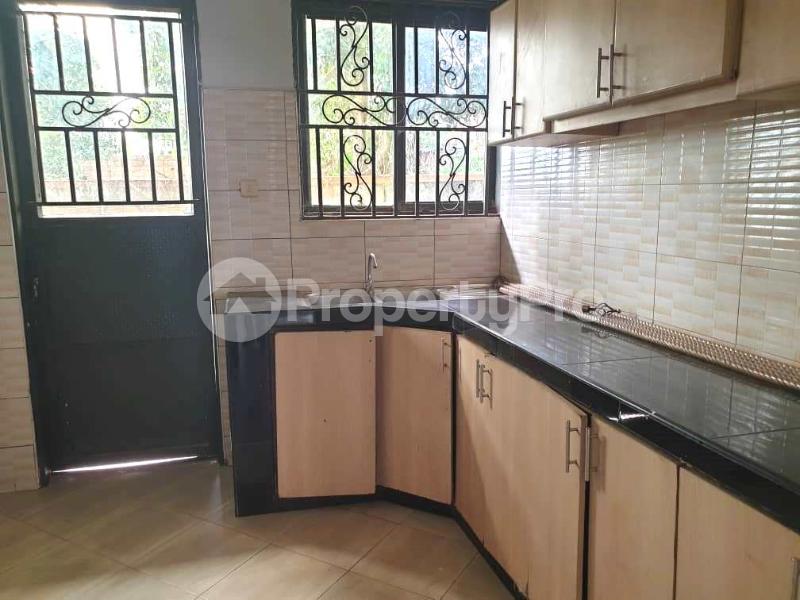 3 bedroom Apartment Block Apartment for rent kira road Kira Wakiso Central - 7