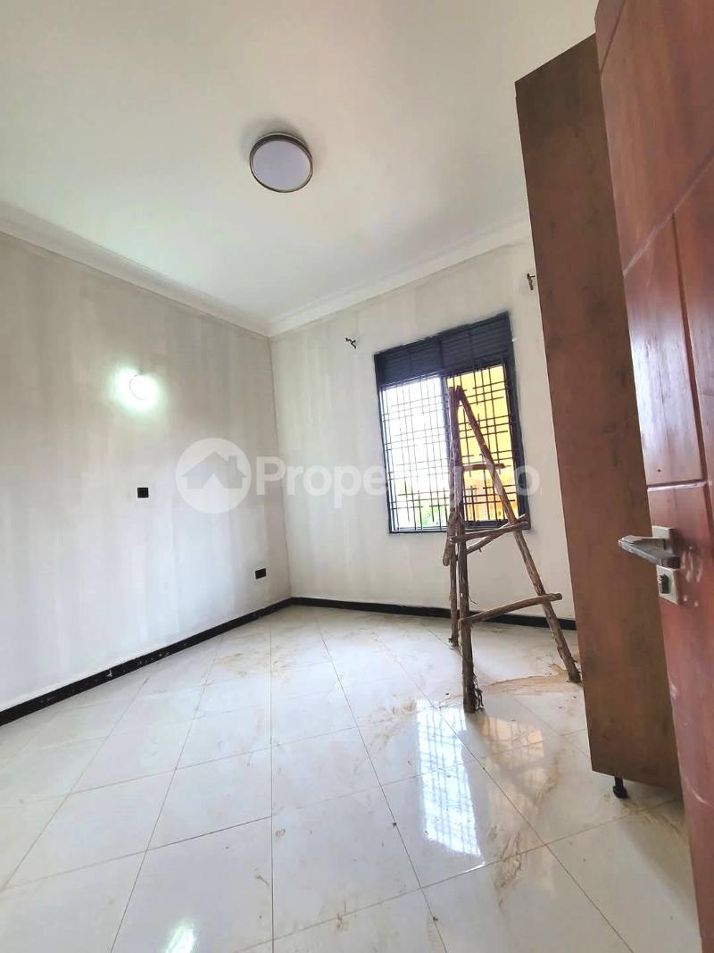 3 bedroom Apartment Block Apartment for rent kisaasi road Kisaasi Kampala Central - 6
